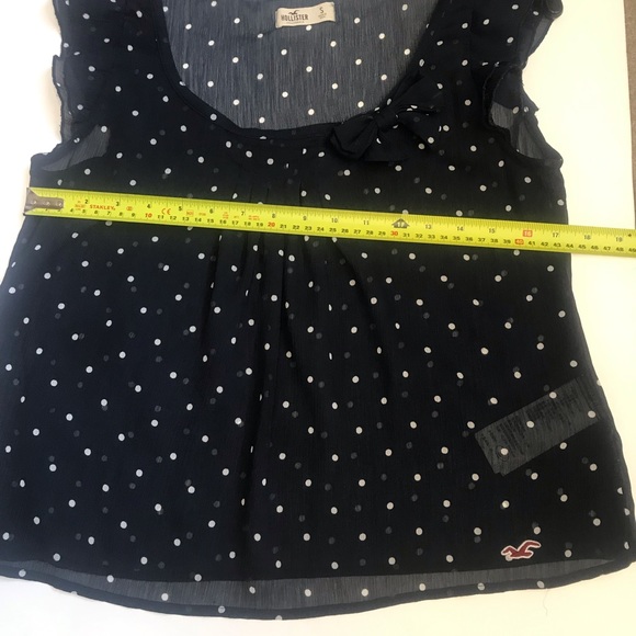 Hollister navy pok a dot top size small - Picture 4 of 8